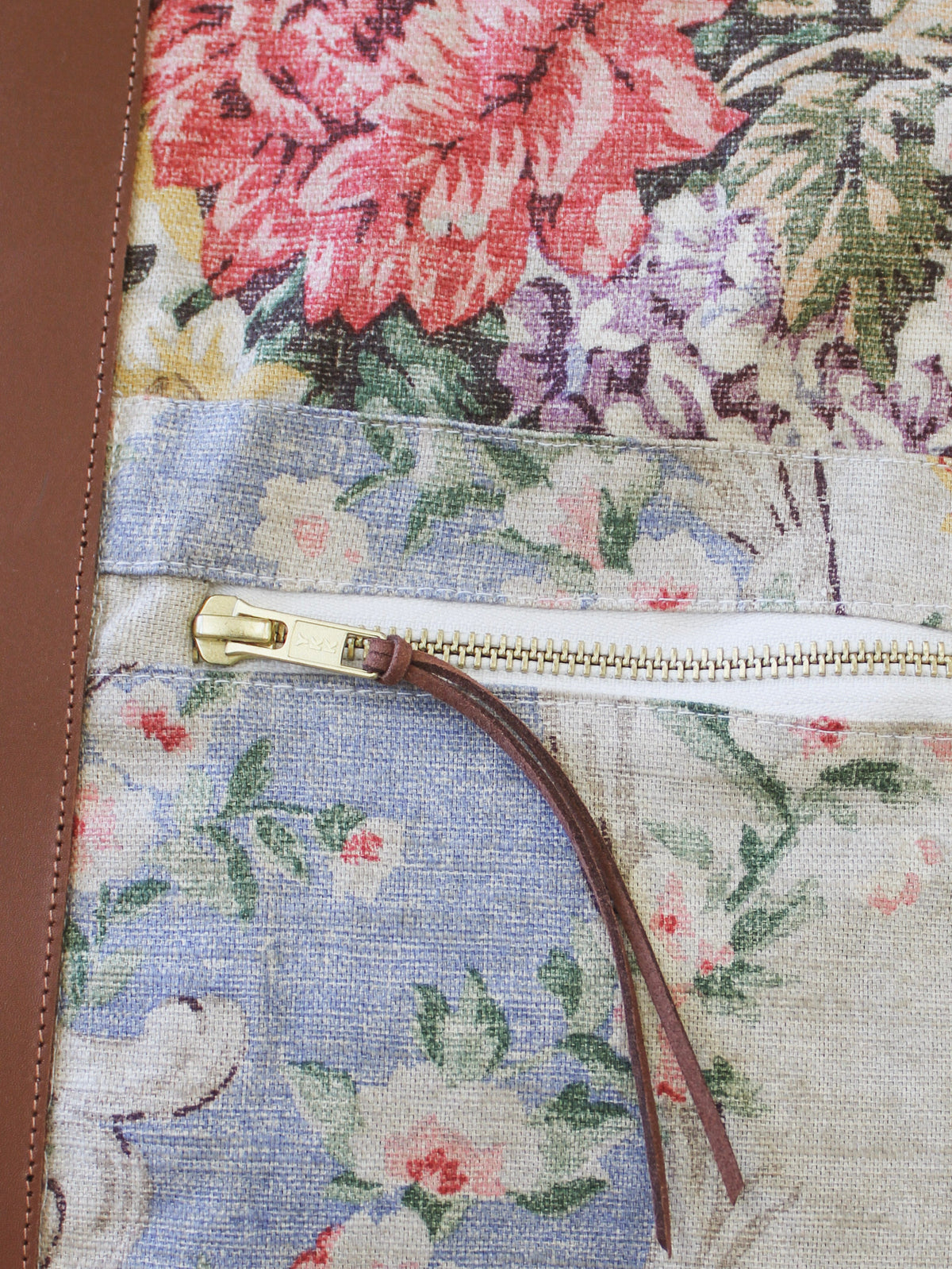 Francesca's Roses Carry On Travel Bag for Pretty Women
