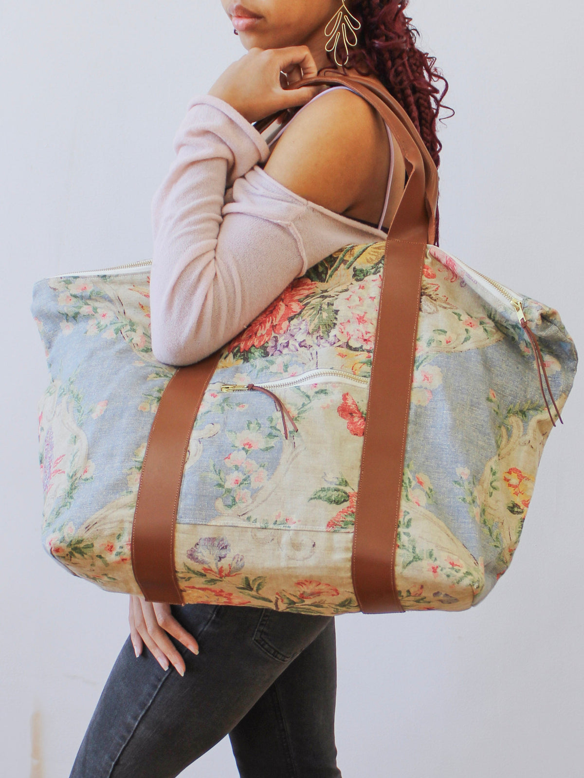 Francesca's Roses Carry On Travel Bag for Pretty Women
