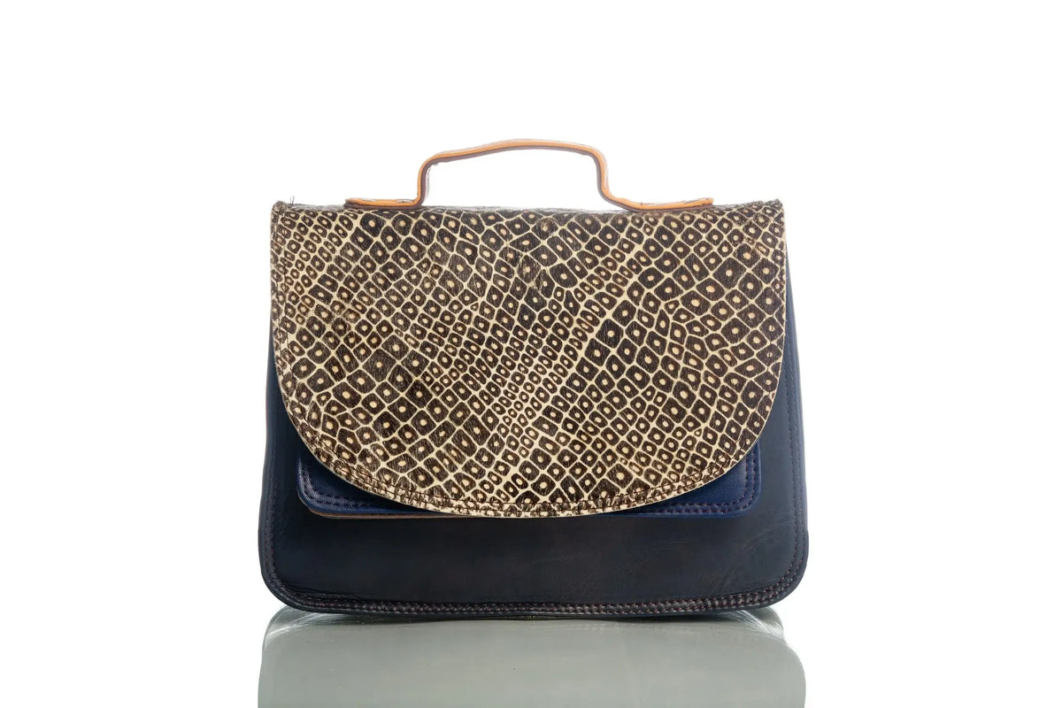 High Quality 100% Genuine Leather Bohemian Water Resistant Vintage Cross Body Shoulder Sling Bags Embroidery Designs On Flap Bag